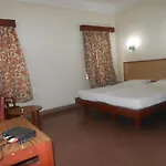 New Woodlands Hotel
