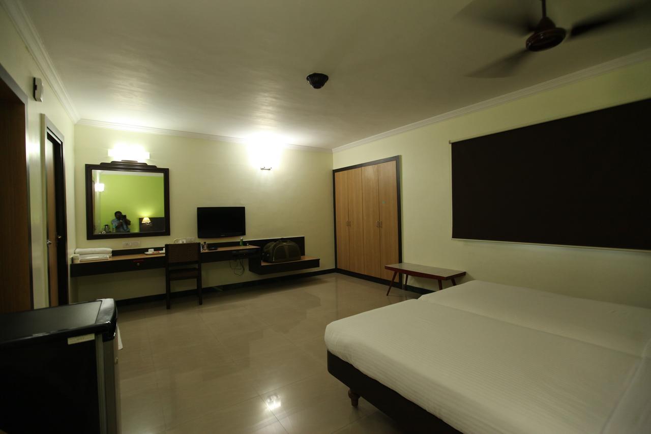 Hotel New Woodlands