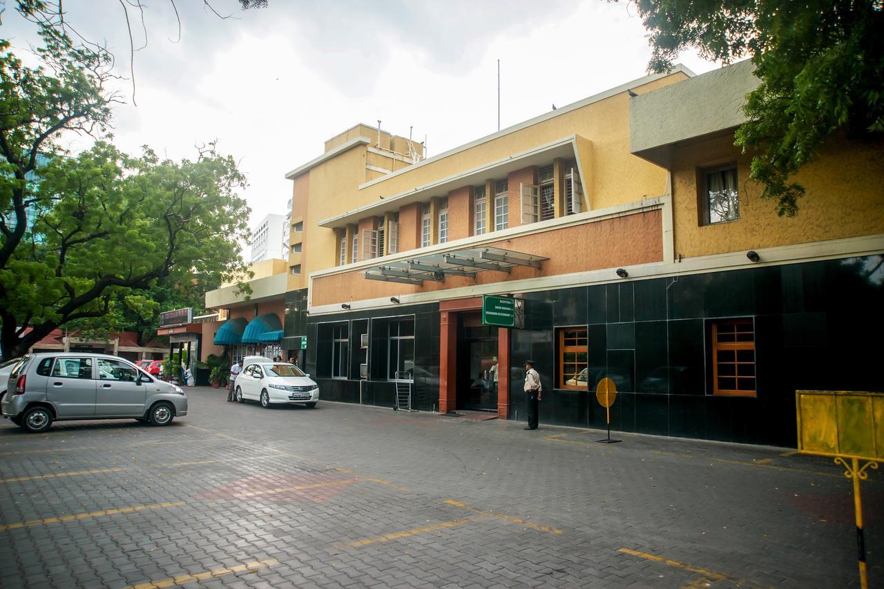 Hotel New Woodlands 3*